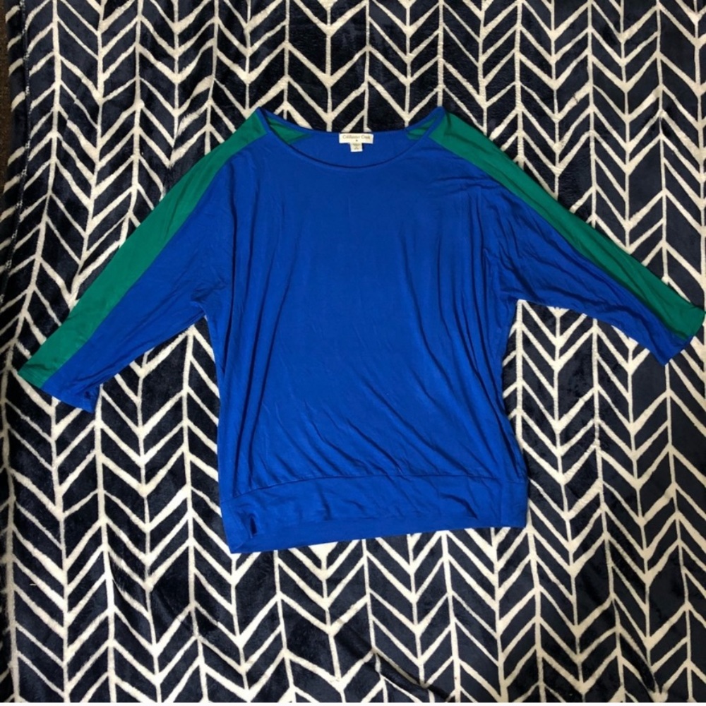 Medium cold water creek blue and teal blouse
